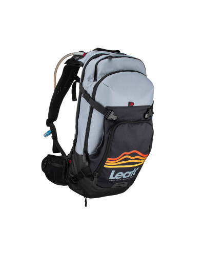 Leatt camel bag (рюкзак) с гидратационной системой mtb xl 1.5 hydration (1,5l жидкости, 20l cargo) titanium цвет серый/черный размер xs-xxl